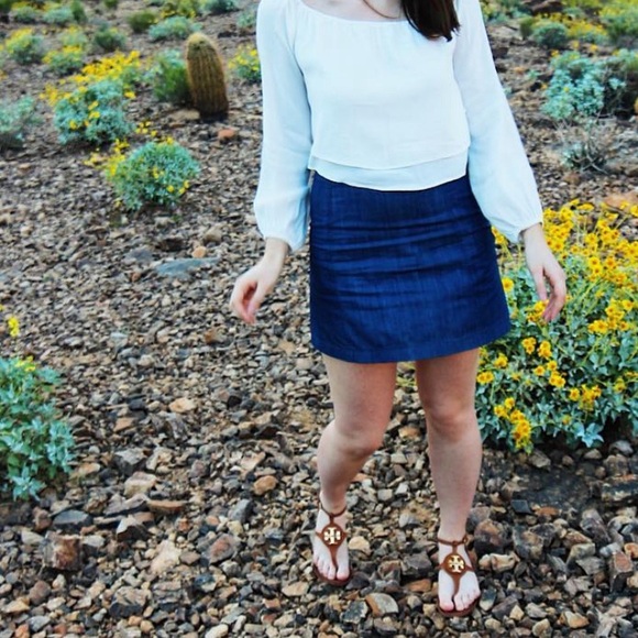 Hollister blue jeans skirt - Picture 1 of 3